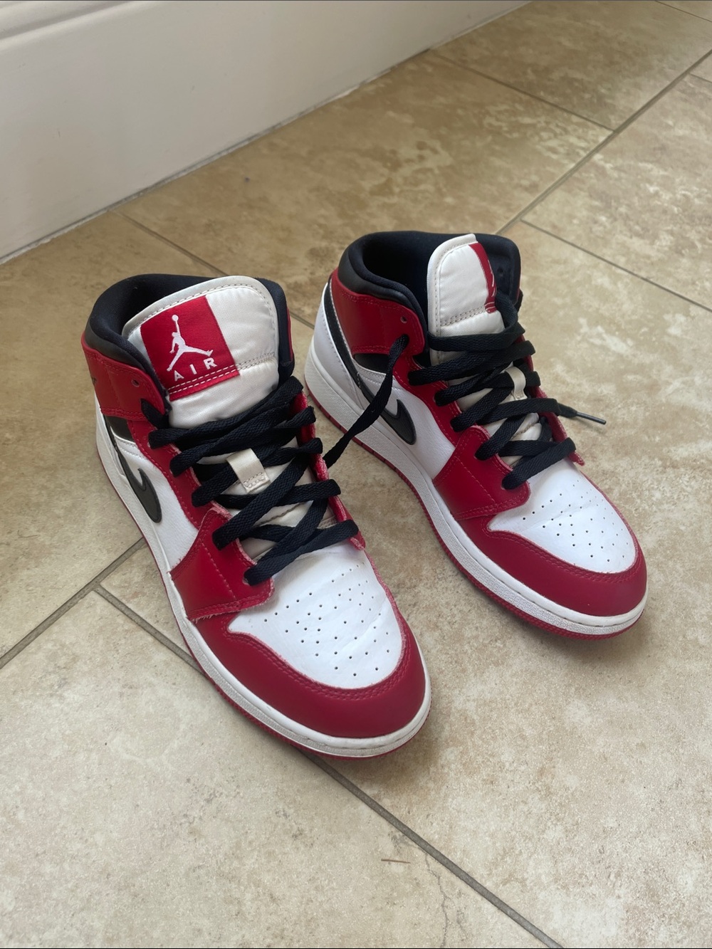 Nike Air Jordan 1 Mid White/Red/Black Basketball Shoes